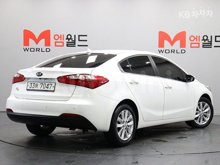 Kia K3 2015 — 3