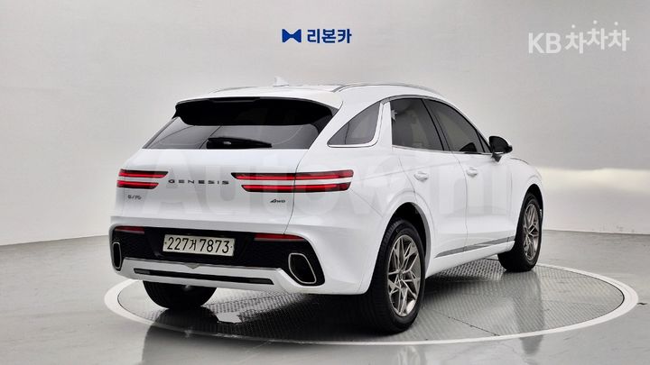 Genesis GV70 2023 — 4