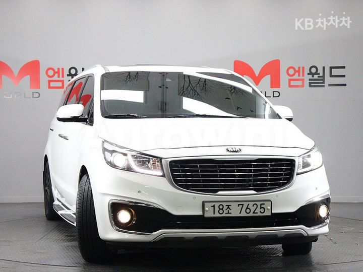 Kia Carnival 2015 — 2