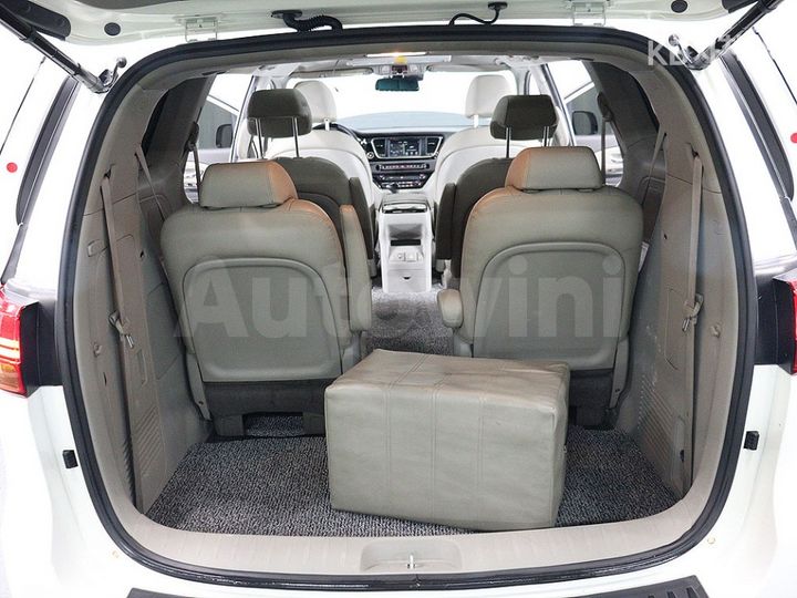 Kia Carnival 2015 — 5