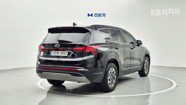 Hyundai SantaFe 2023 — 4