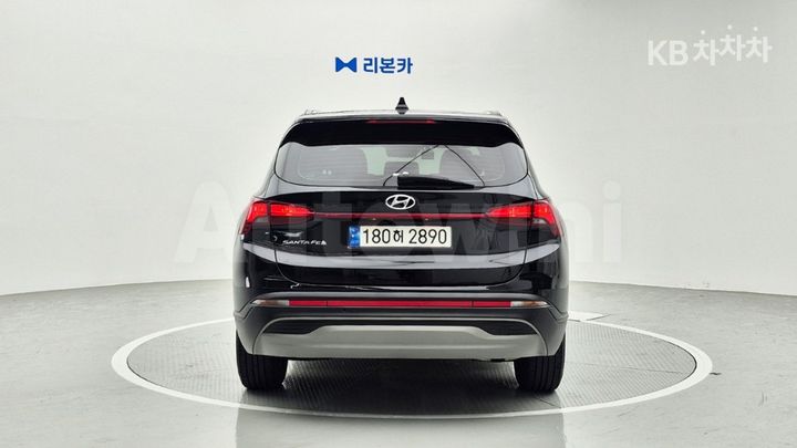 Hyundai SantaFe 2023 — 5