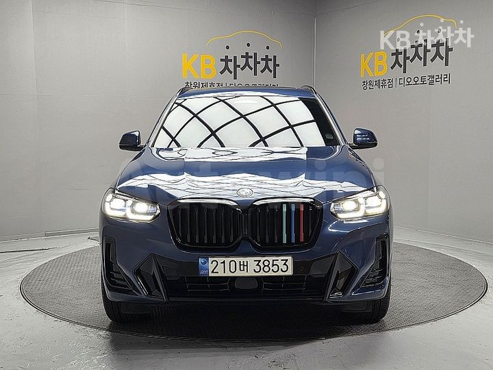 BMW X3 2023 — 2