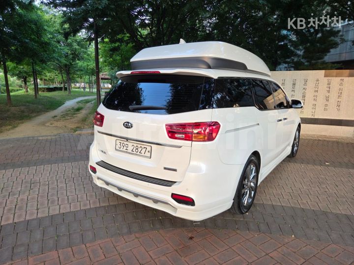 Kia Carnival 2019 — 4