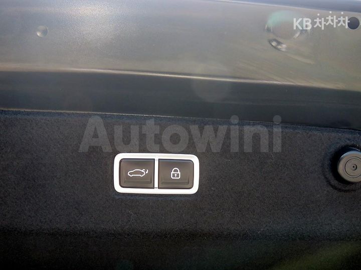 Hyundai Ioniq6 2023 — 5