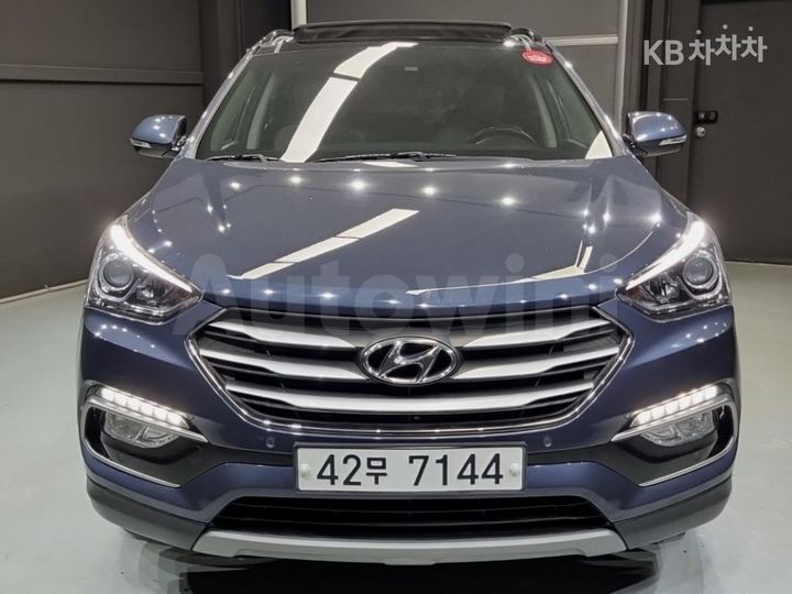 Hyundai SantaFe 2018 — 2