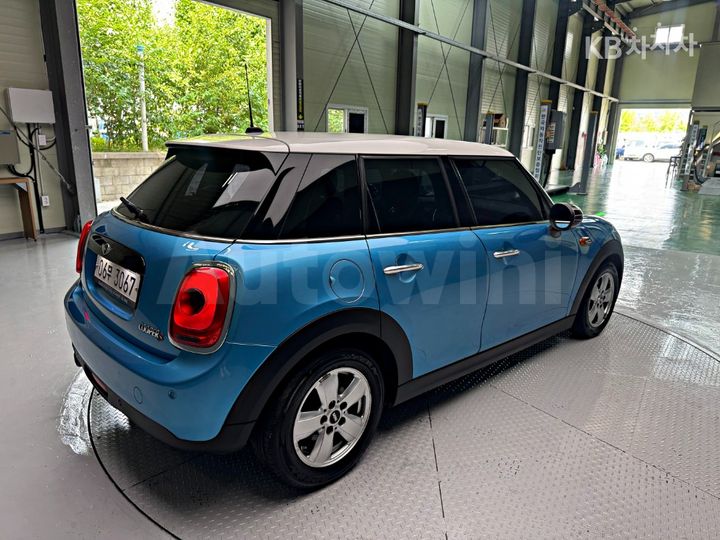 Mini Cooper 2017 — 4