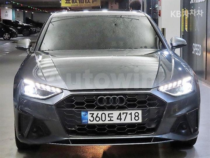 Audi A4 2021 WAUZZZF49MN001181 — 2