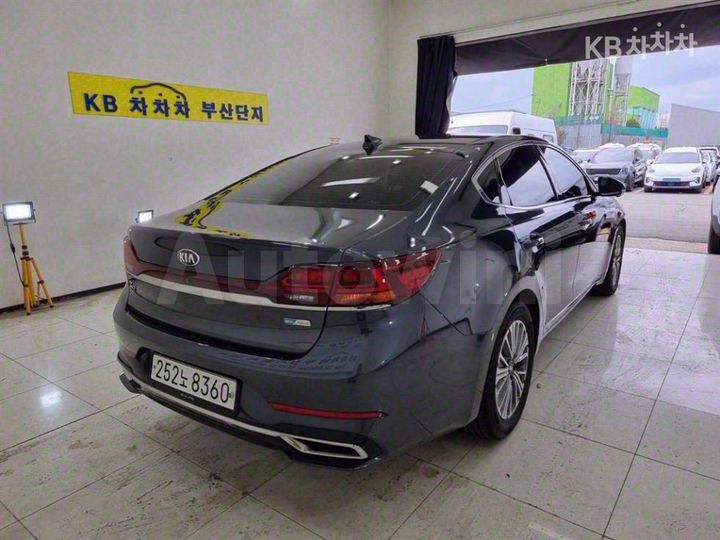 Kia K7 2020 KNALE41GBLA021234 — 3