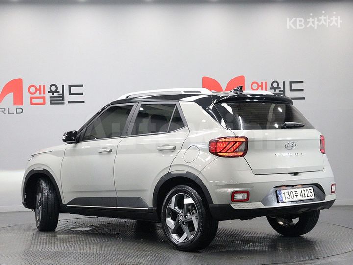 Hyundai Venue 2020 KMHRC813ELU043836 — 3