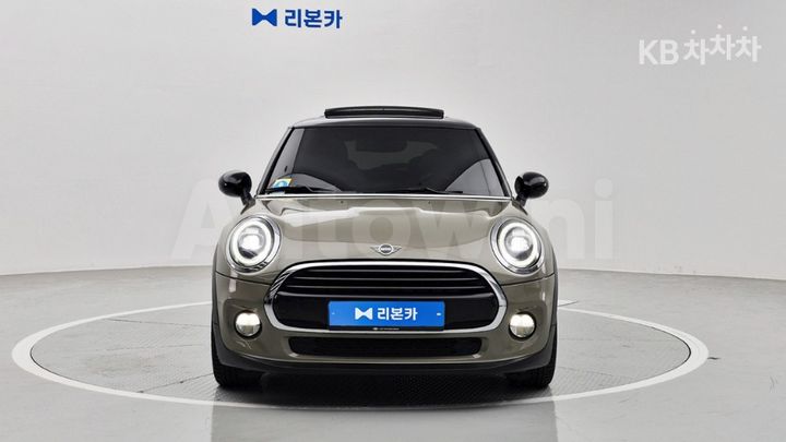 Mini Cooper 2019 WMWXP5109K2H40076 — 2
