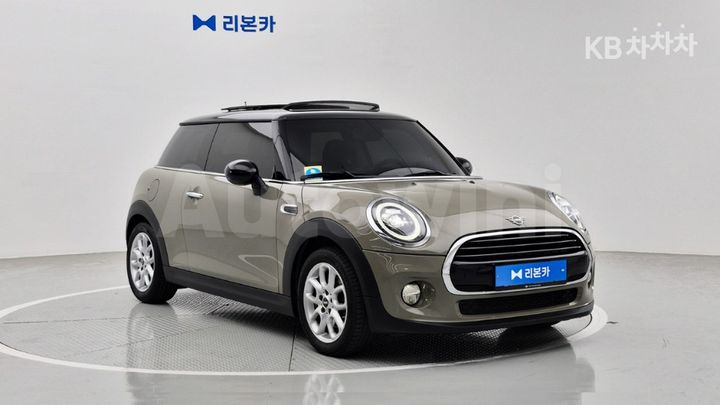 Mini Cooper 2019 WMWXP5109K2H40076 — 3