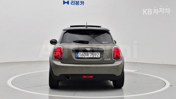 Mini Cooper 2019 WMWXP5109K2H40076 — 5