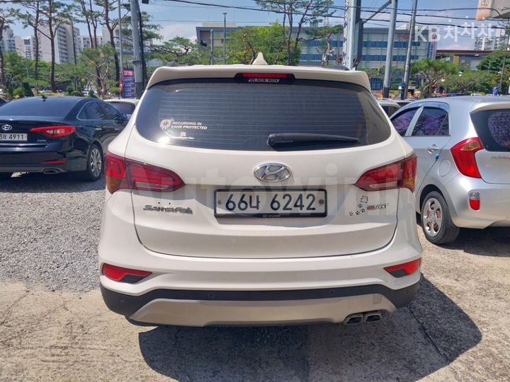 Hyundai SantaFe 2016 — 5