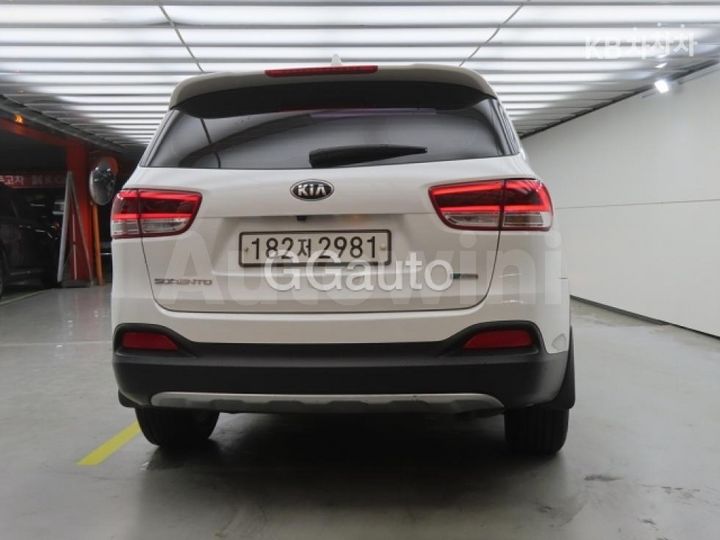 Kia Sorento 2016 KNAPS81ABGA265820 — 3