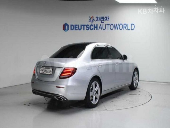 Mercedes-Benz E Class 2017 WDDZF4CB9HA131112 — 2