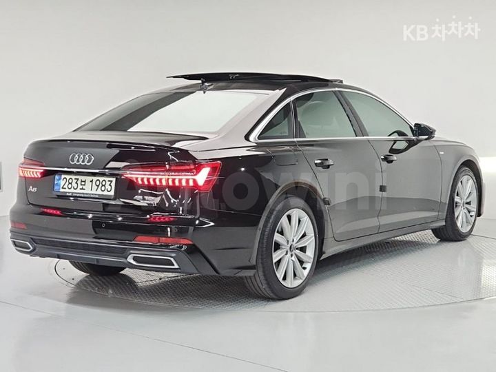 Audi A6 2021 WAUZZZF23MN085271 — 4