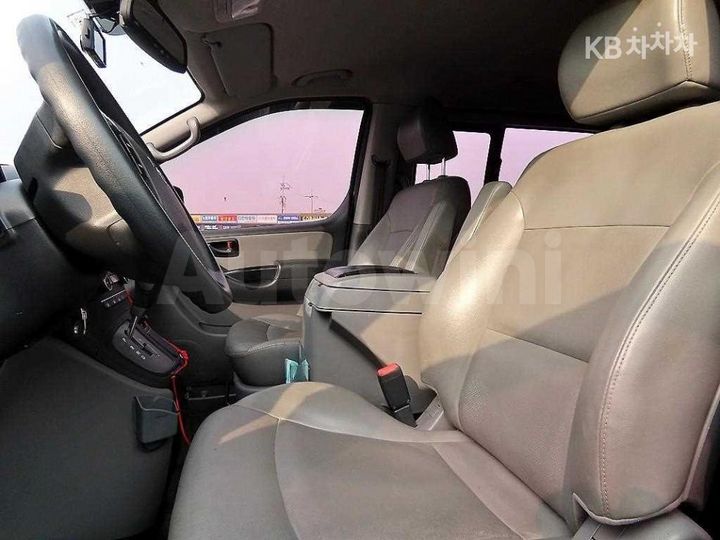 Hyundai Starex 2017 — 5