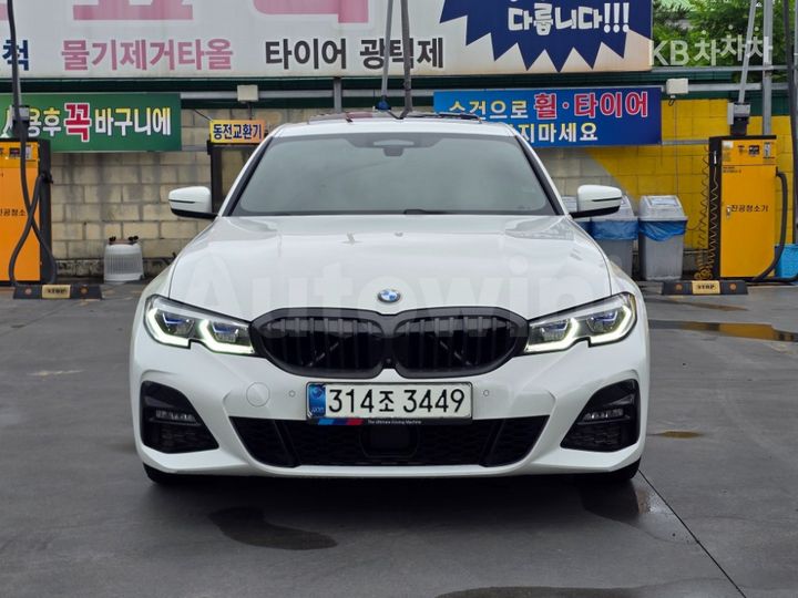 BMW 3 Series 2020 — 2