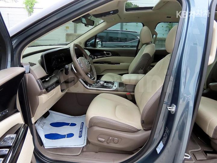 Kia Carnival 2021 KNANE81BBMS108131 — 5
