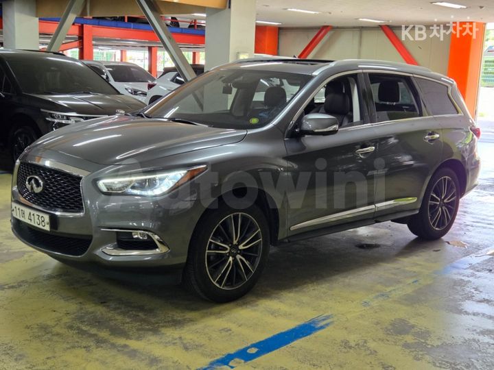 Infiniti QX
