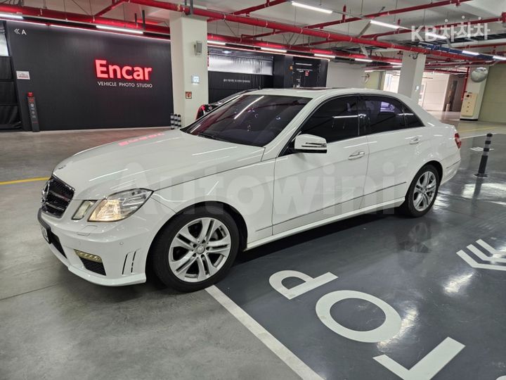Mercedes-Benz E Class 2013 WDDHF0CB2DA744963 — 2