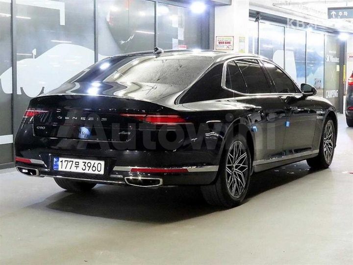 Genesis G90 2023 — 4