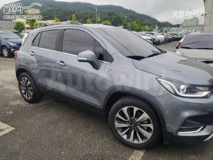 Chevrolet Trax 2019 KLABA76BDKB873620 — 3