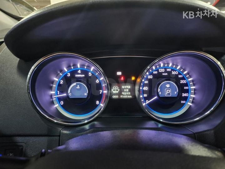 Hyundai Sonata 2010 — 5