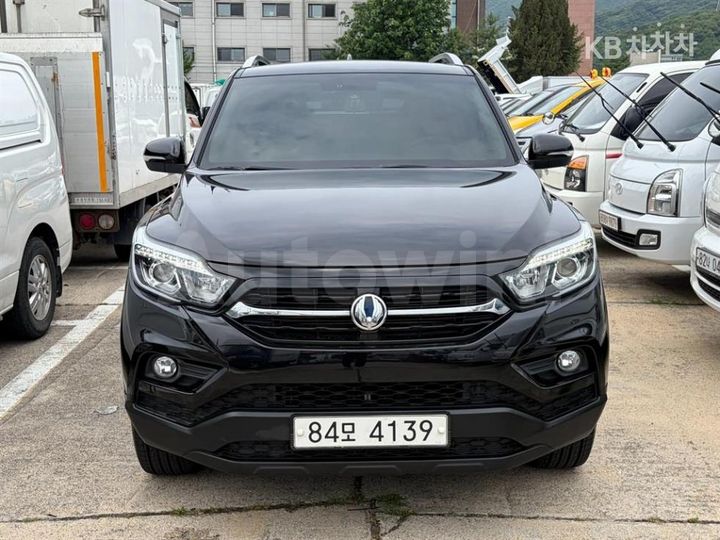 KGM (Ssangyong) Rexton 2018 KPADA4AE1JP006204 — 2