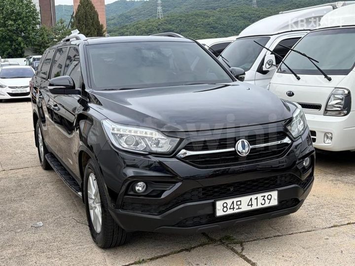 KGM (Ssangyong) Rexton 2018 KPADA4AE1JP006204 — 3