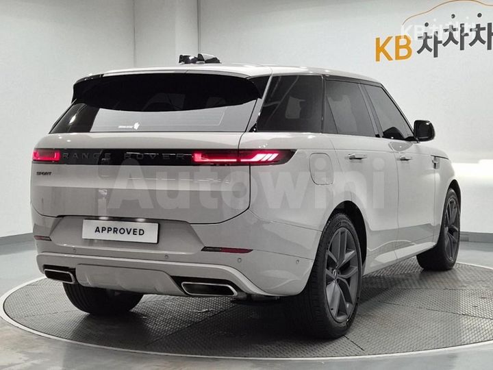 Land Rover Range Rover Sport 2025 SAL1A2B44SA461205 — 4