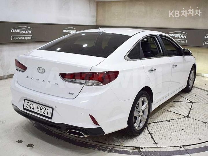 Hyundai Sonata 2019 KMHE341CBKA556537 — 3
