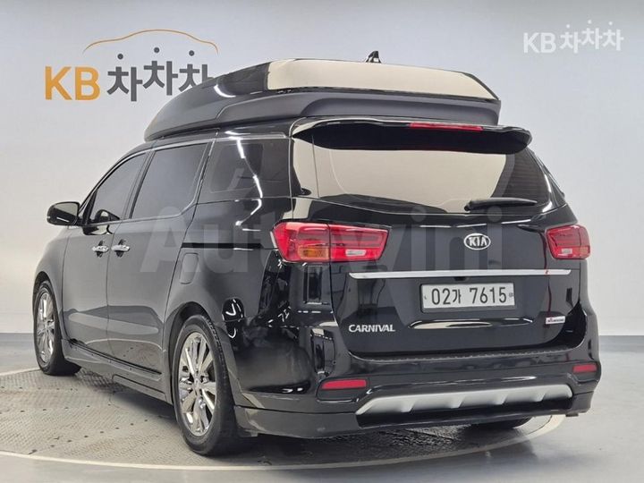 Kia Carnival 2019 KNAME811BKS568697 — 2