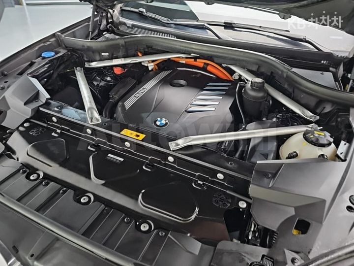 BMW X5 2021 WBATA610XM9G94998 — 5