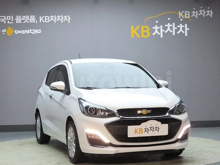 Chevrolet Spark 2019 KLYDC487DKC238172 — 3