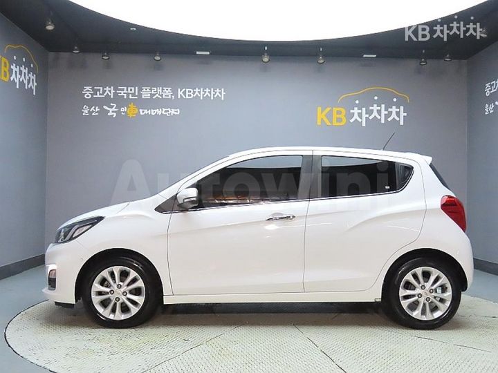 Chevrolet Spark 2019 KLYDC487DKC238172 — 5