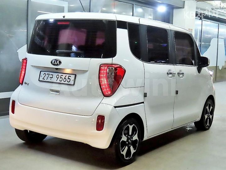 Kia Ray 2017 KNACK811BHT160234 — 4