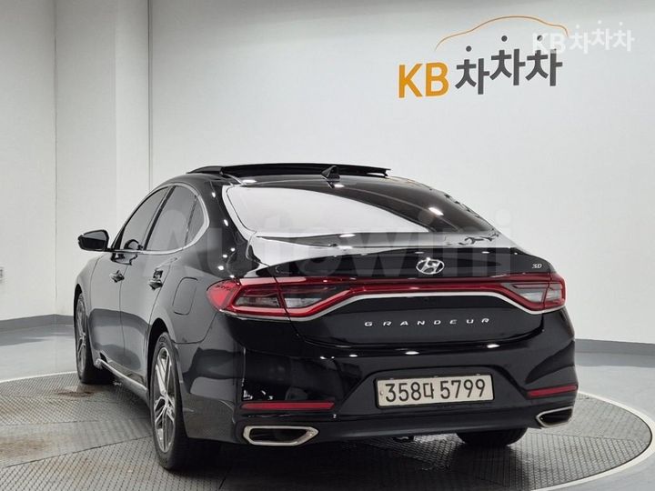 Hyundai Grandeur 2017 — 2