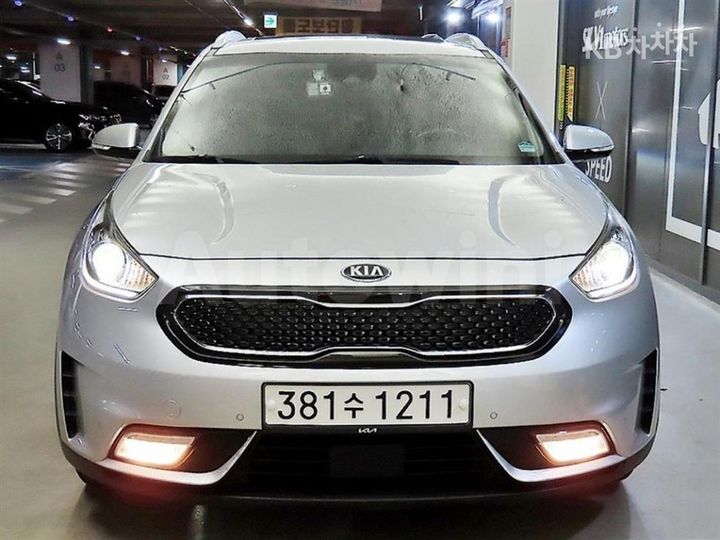 Kia Niro 2017 — 2