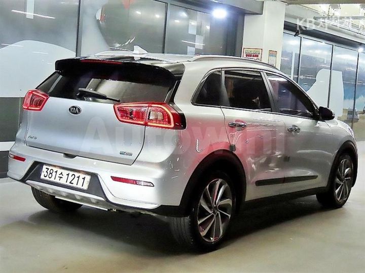 Kia Niro 2017 — 4
