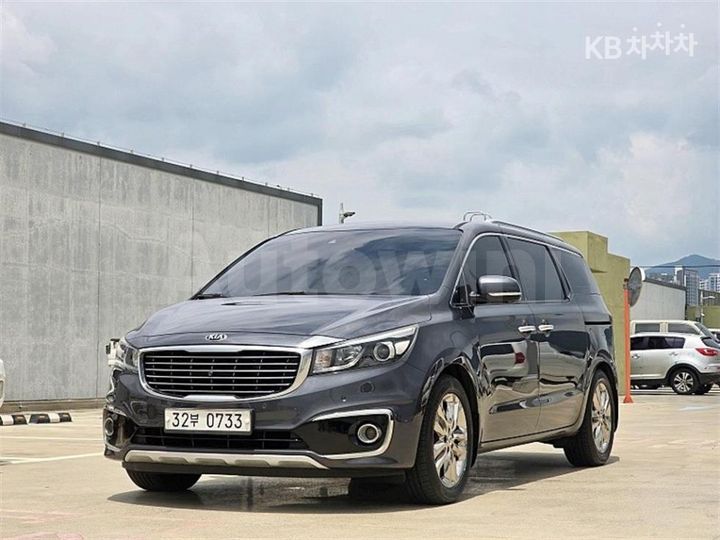 Kia Carnival 2016 KNAME81ABGS159610 — 2