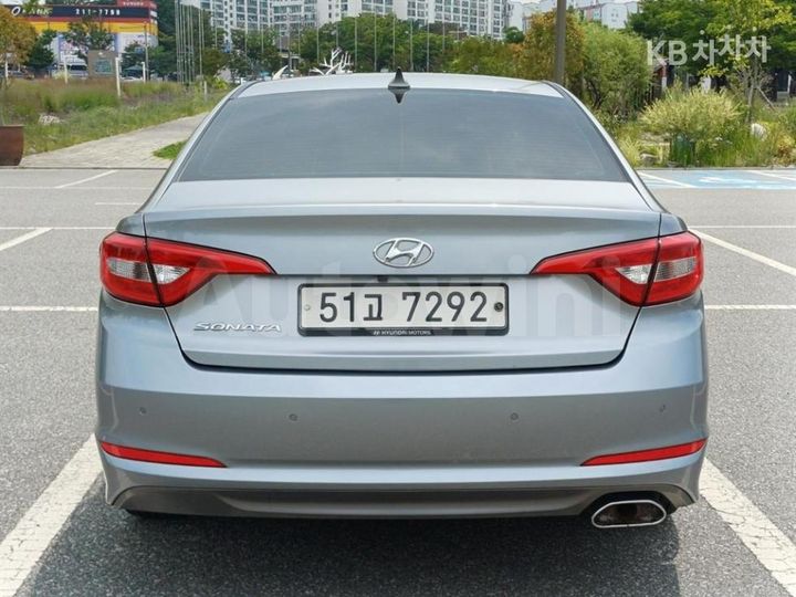 Hyundai Sonata 2015 KMHE341DBFA005431 — 5