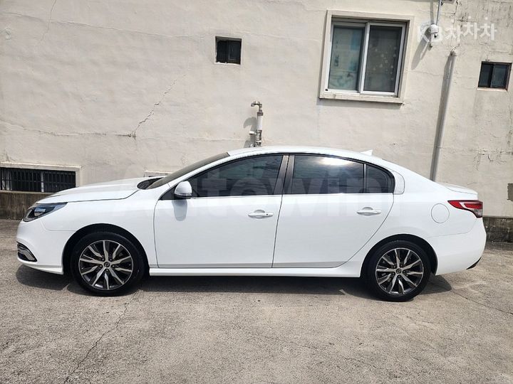 Renault SM5 2018 KNMA4C2BMJP159655 — 3