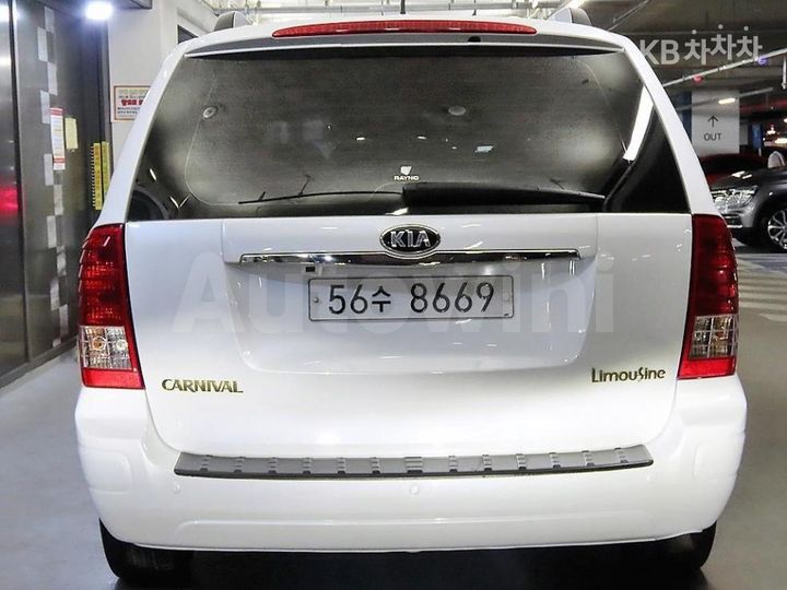 Kia Carnival 2013 — 5