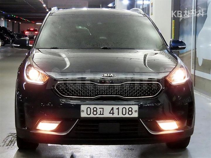 Kia Niro 2017 — 2