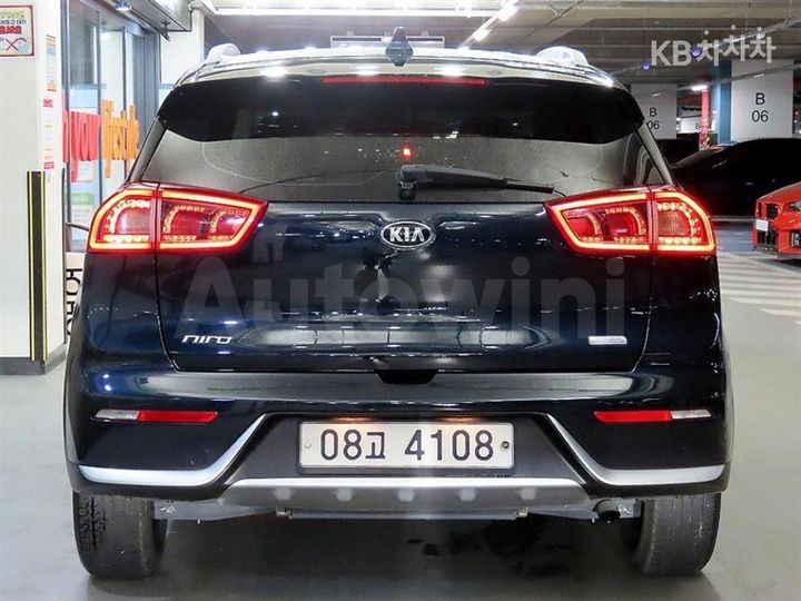 Kia Niro 2017 — 5