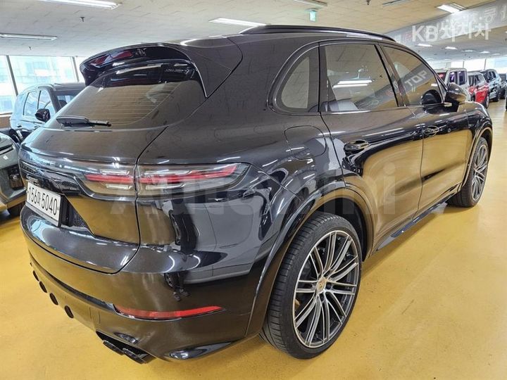 Porsche Cayenne 2020 — 3