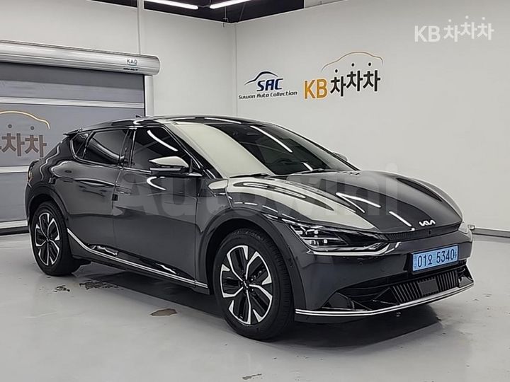 Kia EV6 2023 — 4