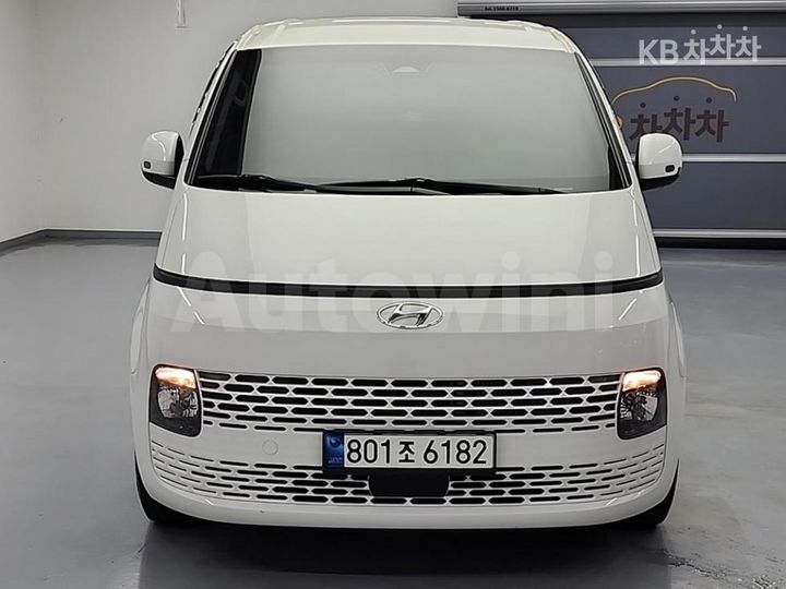 Hyundai Staria 2022 — 2